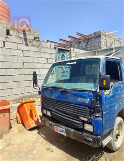 مازدا E2000